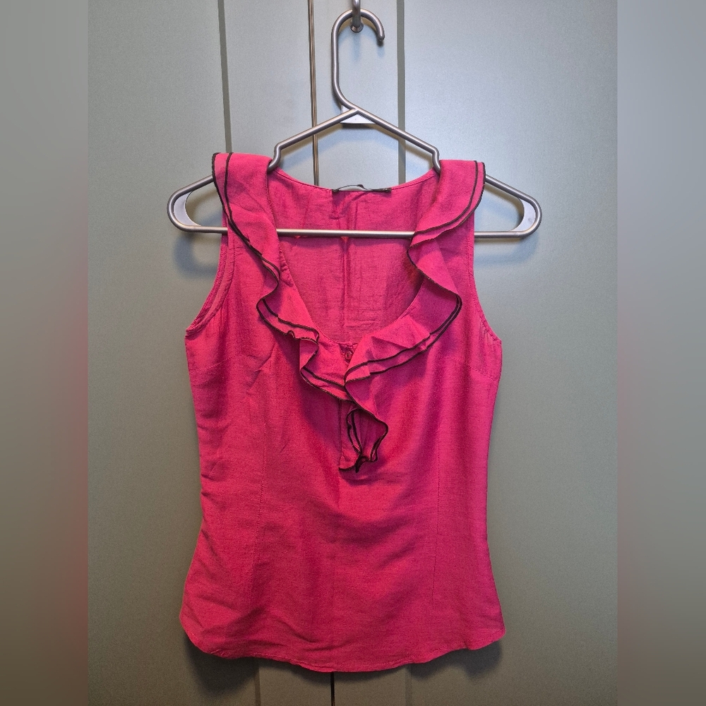 Sleeveless Ruffle Cotton Blouse